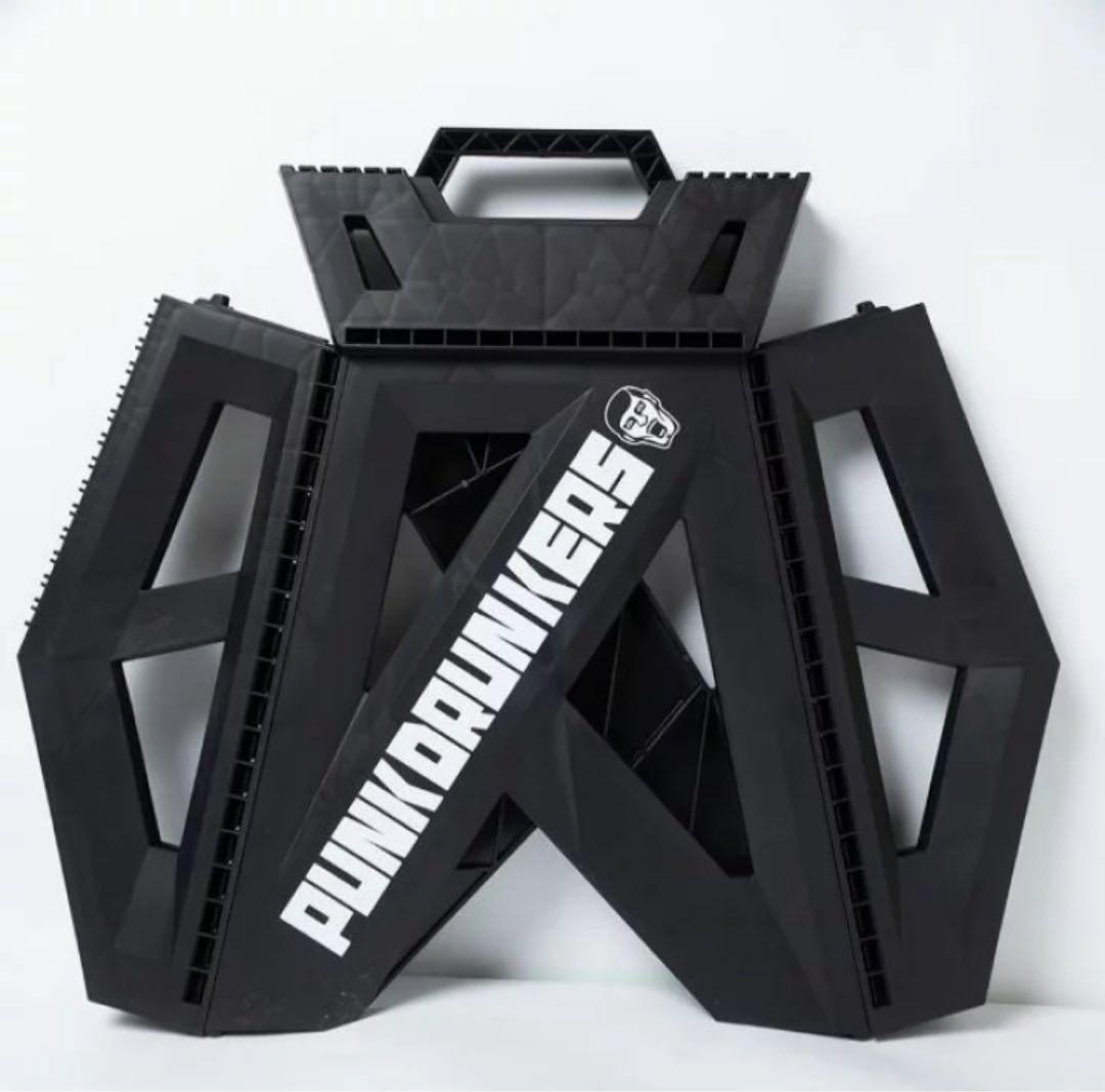 PUNK DRUNKERS 折りたたみチェア ブラック