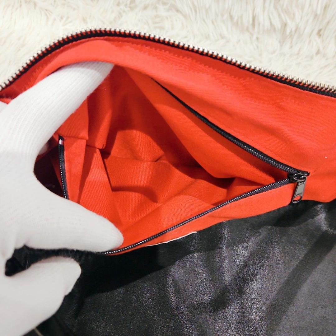 美品 Kawa kawa カワカワ レザーショルダー バッグ シルバーリング金具