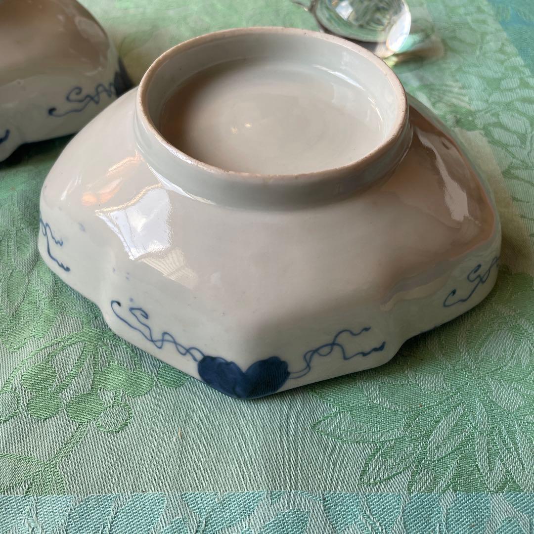 古伊万里　染付　蝶々　牡丹　生垣　瓢箪　墨弾き　変形皿　2客