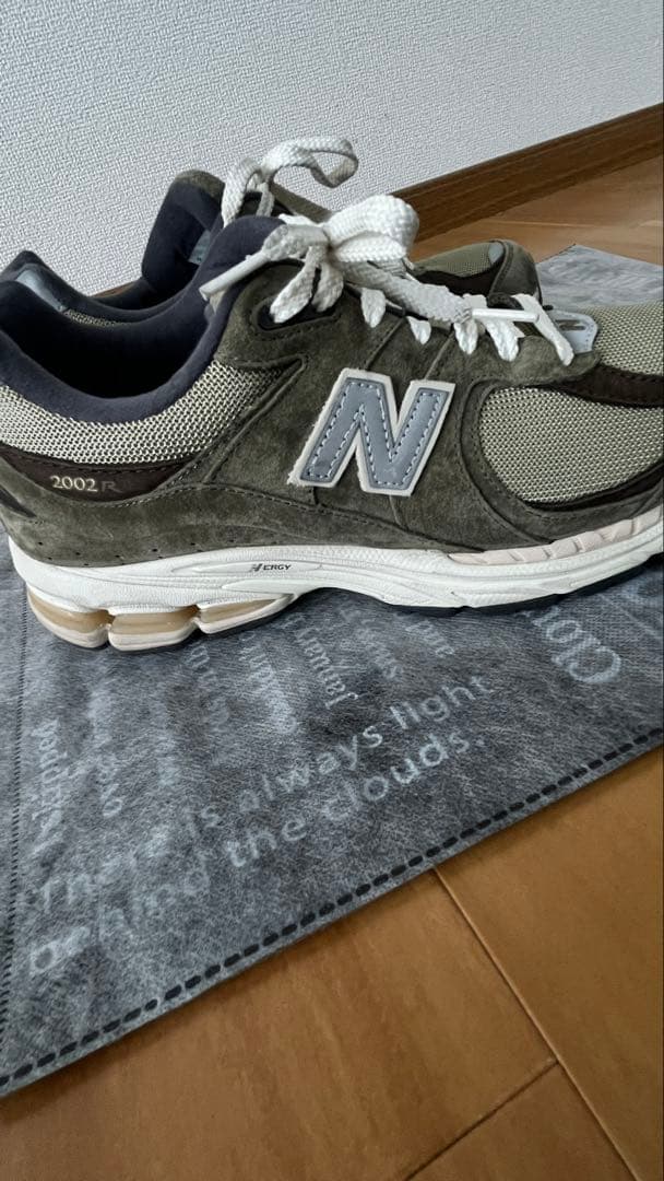 New Balance M2002RHN オリーブ