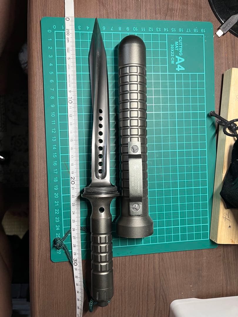 や*し様 s*e様 JAGDKOMMAND USA ツイストバトンナイフ　サバイ