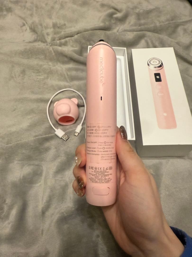 medicube メディキューブ　ブースタープロ　美顔器