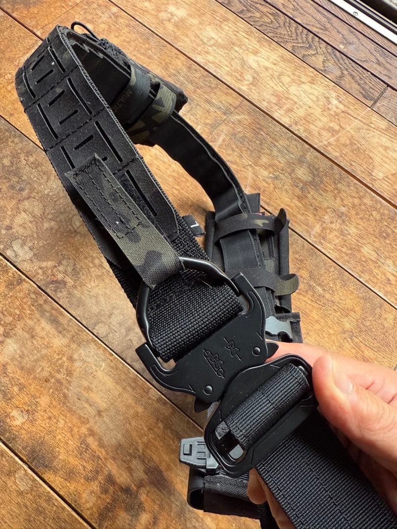 タクティカルベルト/戦術ベルト ブラック/迷彩 モジュラー