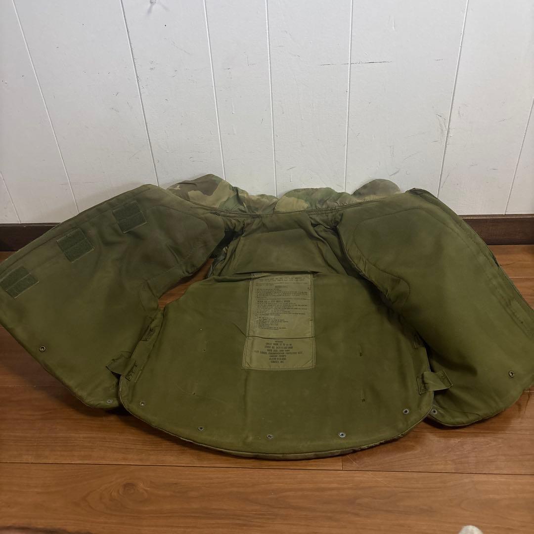 米軍　実物　PASGT BODY ARMOR サイズMEDIUM 送料無料