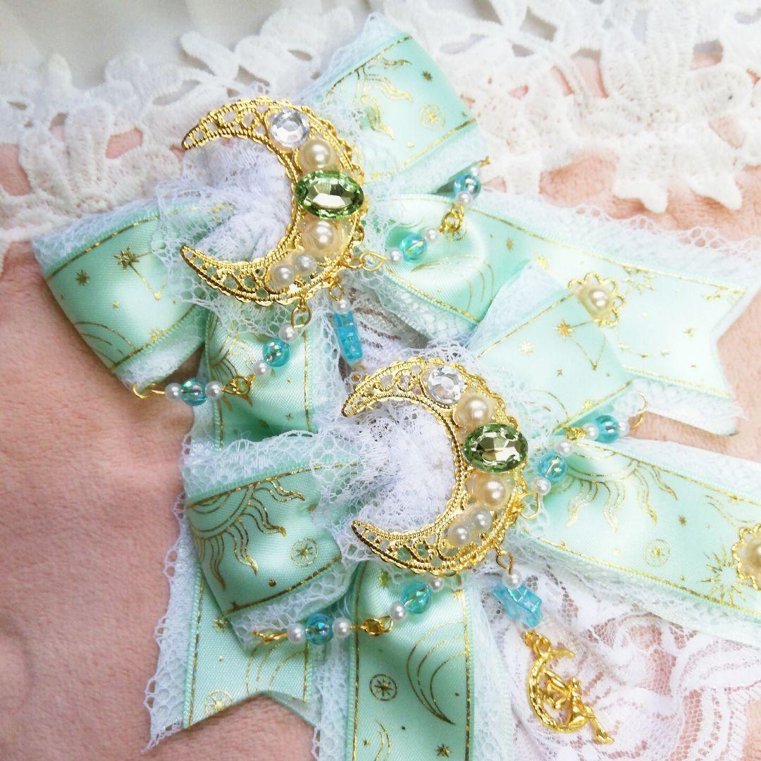 ライトグリーンMoonヘアクリップ　ロリータ　地雷　量産型　推し活　ハンドメイド