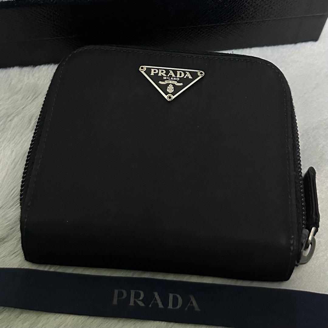 PRADA プラダ　折り財布　ナイロン　ラウンドファスナー　三角ロゴ　ブラック