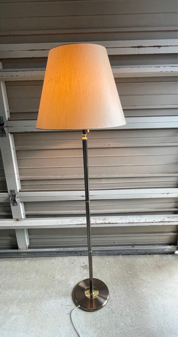 ビンテージ/レトロ/フロアライト/フロアランプ/スタンドライト/店舗什器/①