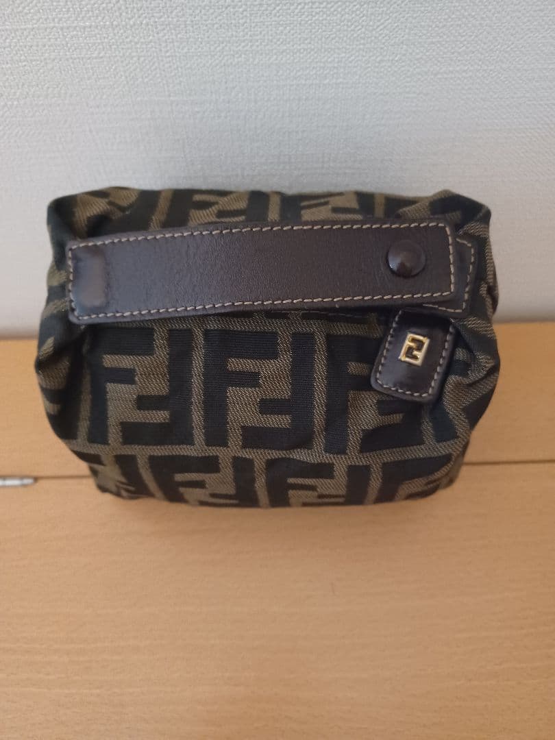 FENDI フェンディ ズッカ柄 ミニバッグ ポーチ