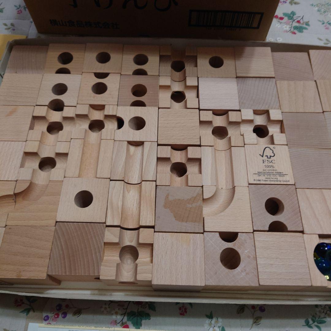 cuboro2・54個・木製 知育玩具・ビー玉10個（箱無しです）