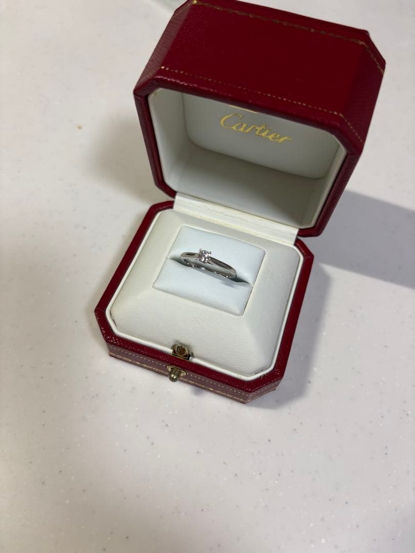 ほぼ未使用　Cartier ソリテールリング　ブリリアントカット ダイヤモンド