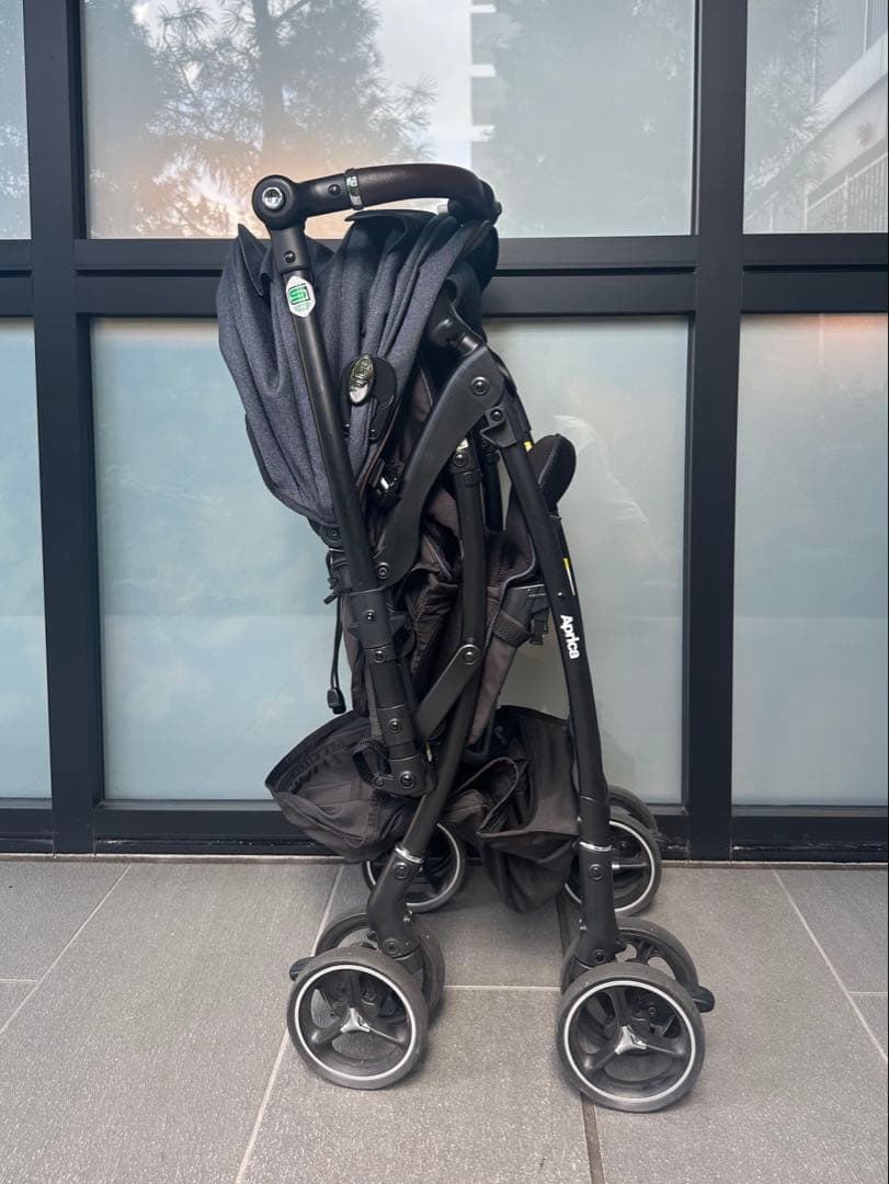 ラクーナクッションフリープラス ネイビー 2022年購入