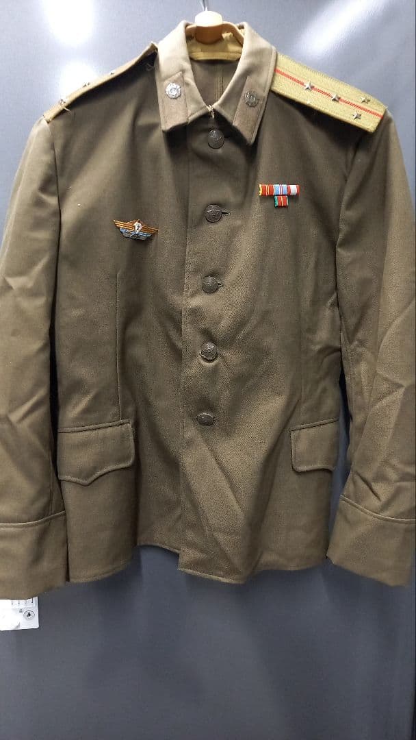 ソ連　m６９　将校軍服　軍服　ロシア軍　乗馬ズボン　勲章　略綬　メダル　ベルト