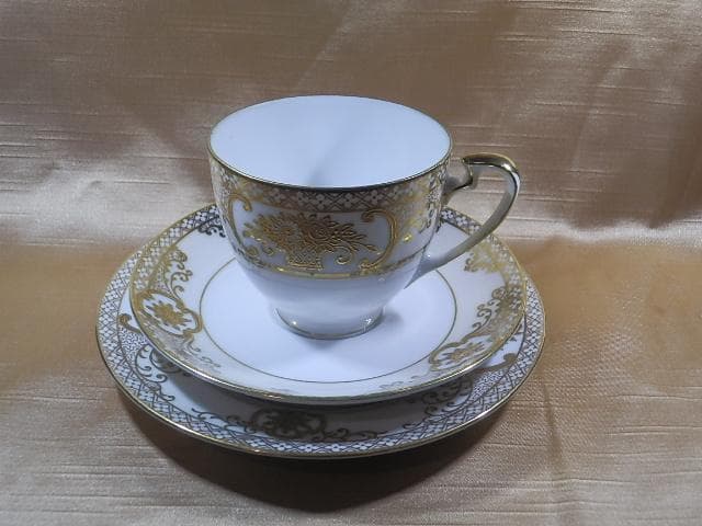 ノリタケ　トリオ　金盛