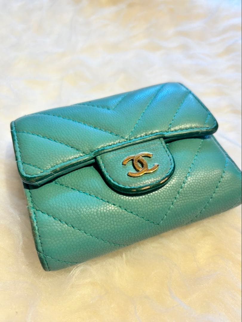 CHANEL☆シャネル三つ折り財布