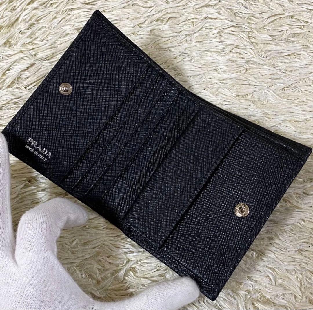【DAICHIさん専用】PRADA 二つ折り財布 トライアングルロゴ
