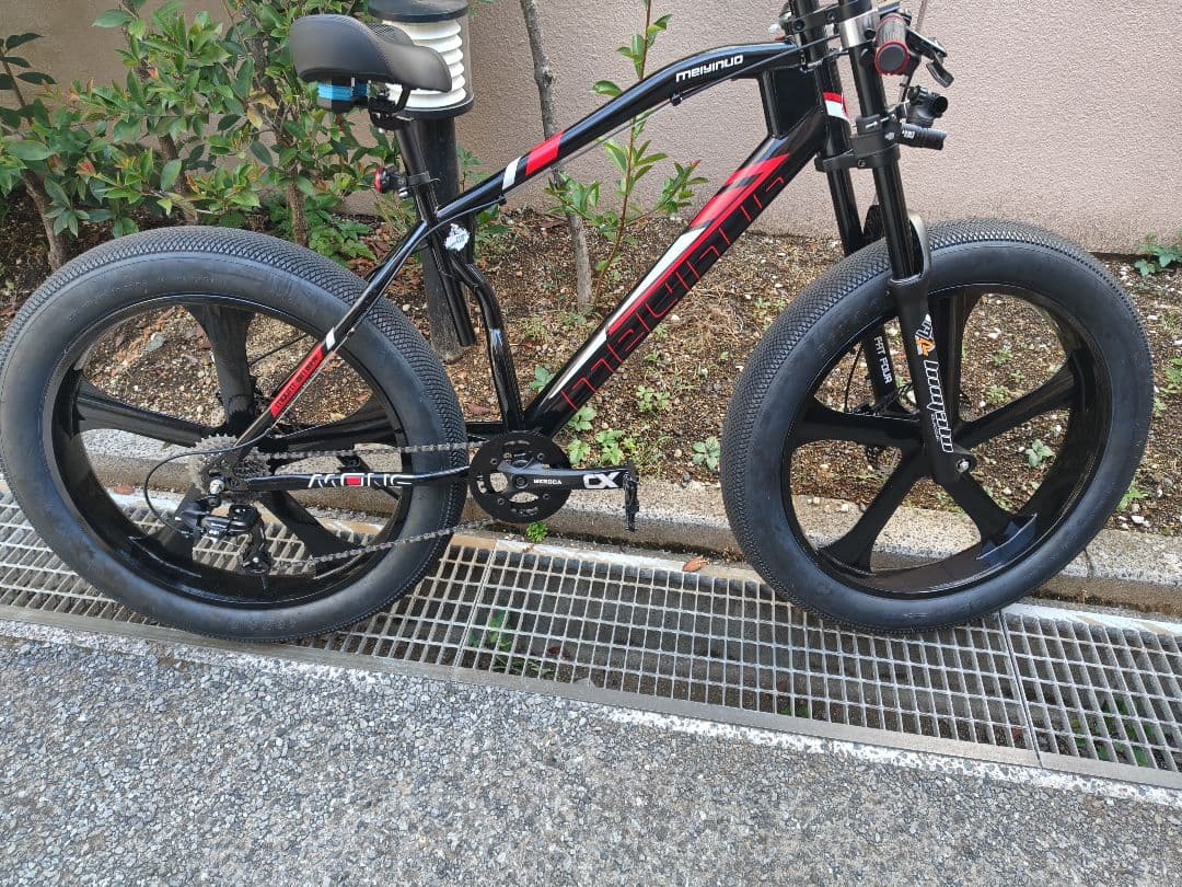 3月までの再出品 ファットバイク 26インチ ストリートファイター