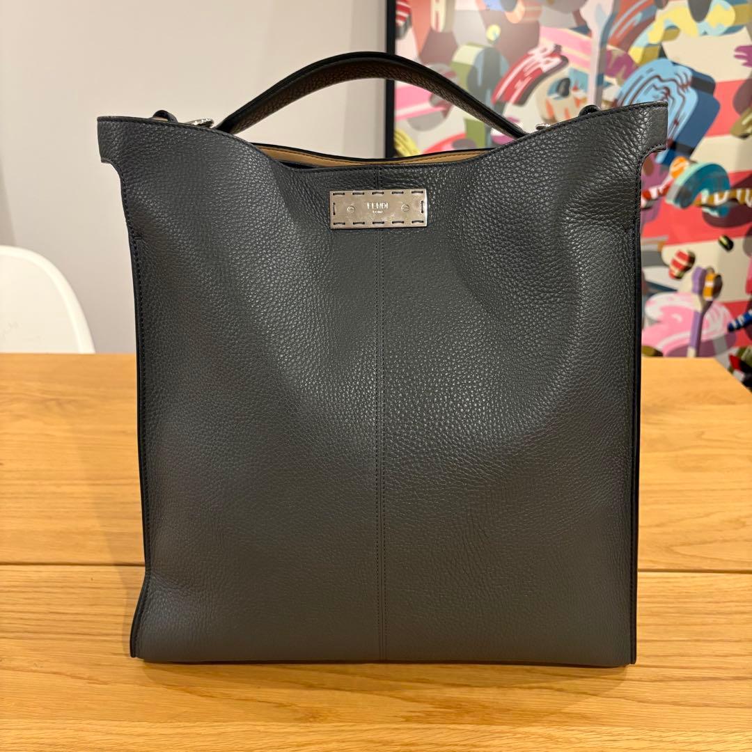 【FENDI】フェンディ ピーカブー エックスライト フィット 7VA447