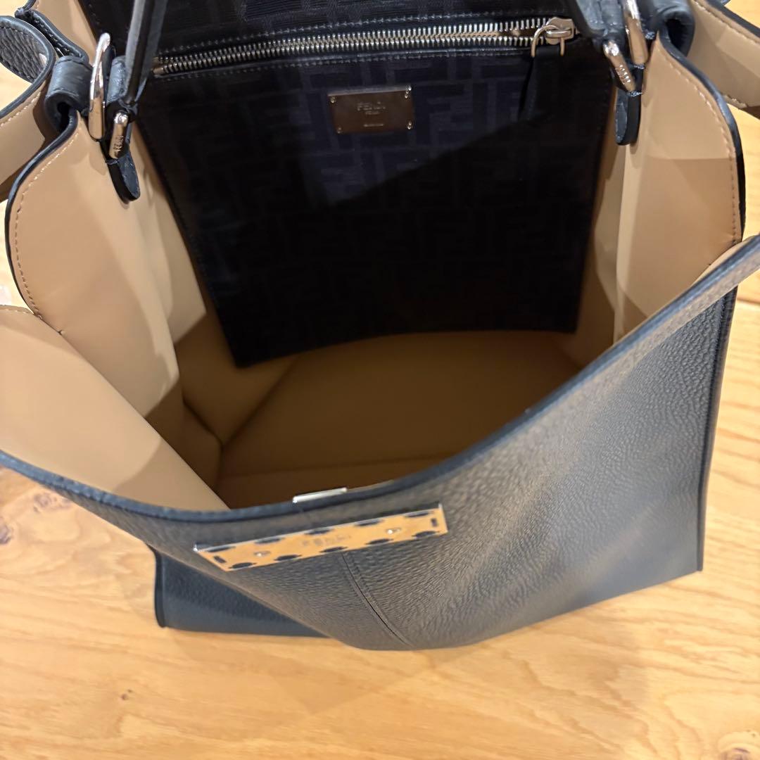 【FENDI】フェンディ ピーカブー エックスライト フィット 7VA447