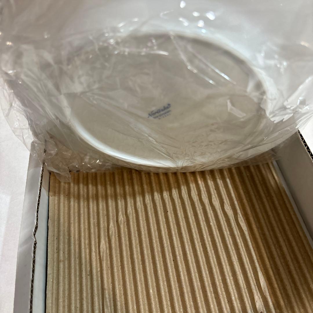 ノリタケ　のりたけ　プレート2枚　赤　緑コップ　セット