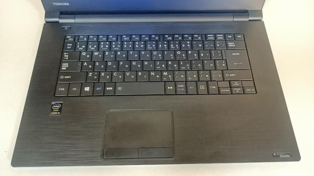 美品ノートパソコンTOSHIBA第五世代Core i5 SSD256メモリ16G