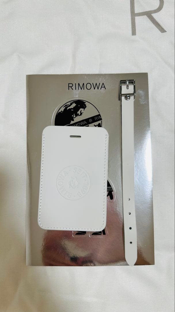 リモワ　holiday ハンドキャリーケース