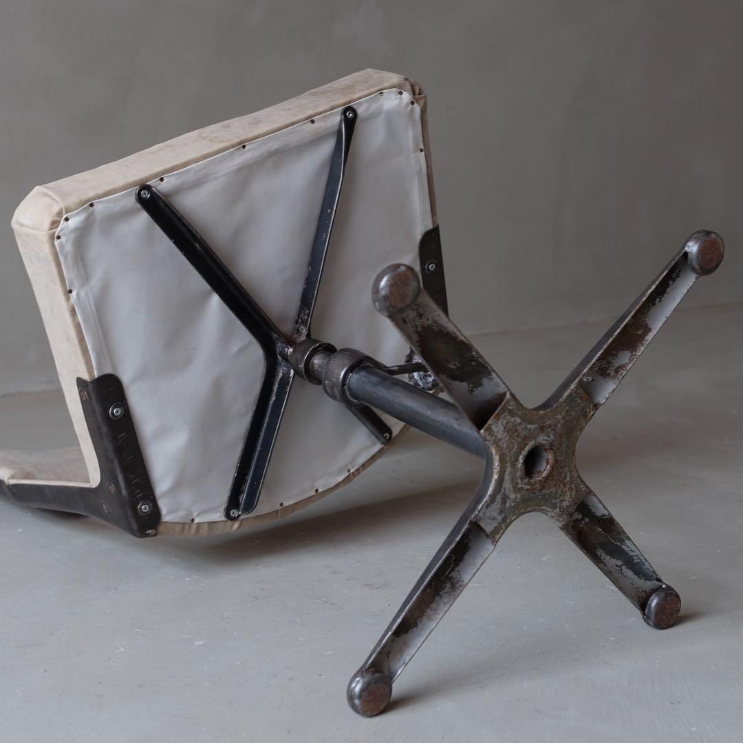 鉄脚回転デスクチェア　アイアン 椅子 インダストリアル 工業系 アンティーク