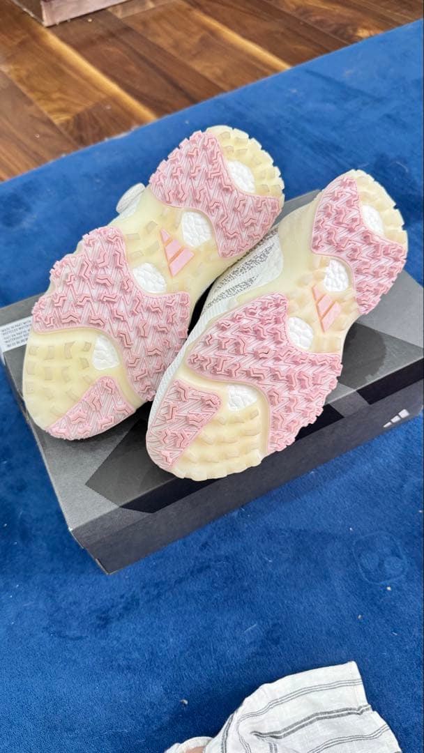 adidas コードカオス　レディース　23.5cm