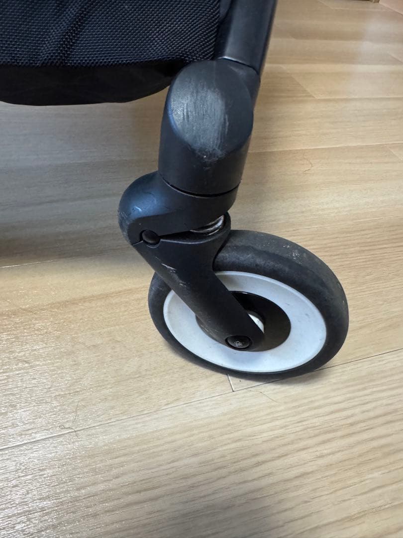 サイベックス　ブラック バギー レインカバー付き