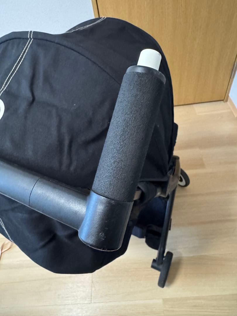 サイベックス　ブラック バギー レインカバー付き