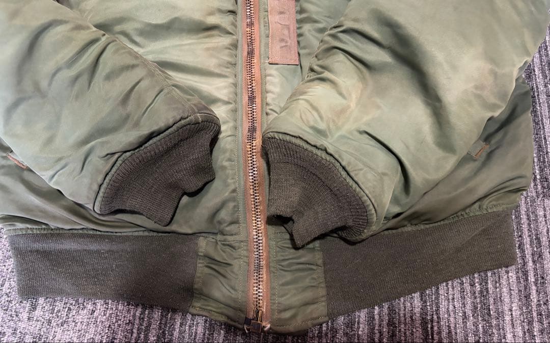 BUZZ RICKSON MA-1 初期1st M品番 M11128 オリーブ