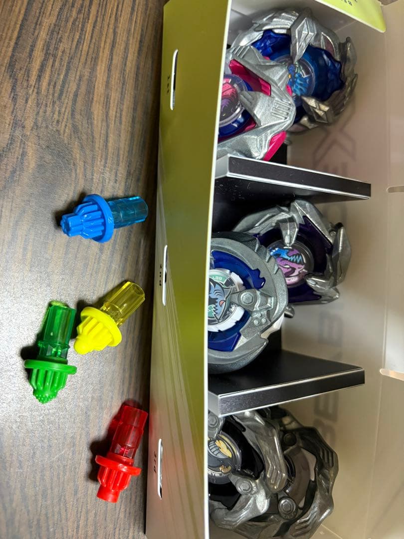 L*r様 ベイブレード セット 多数とカスタマイズパーツ