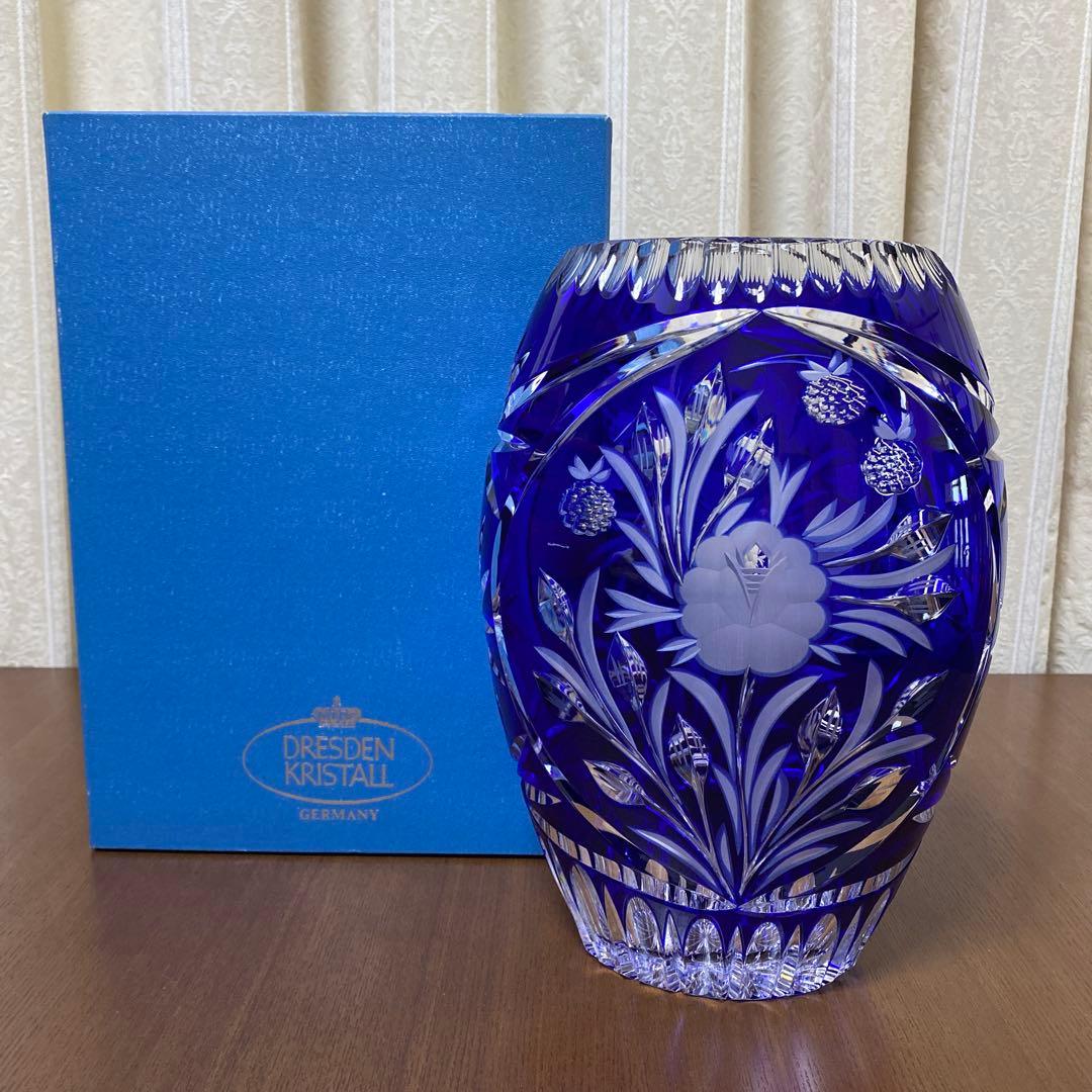 ドレスデンクリスタル　フラワーベース　花瓶