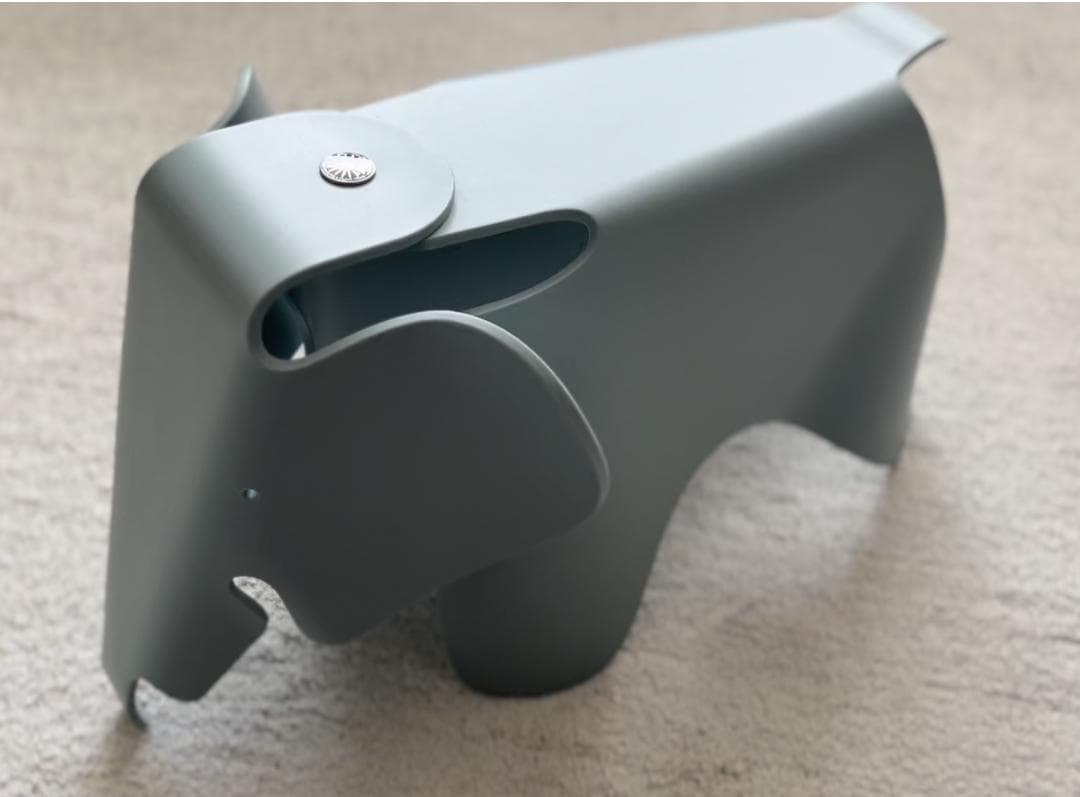 Vitra イームズ エレファント スモール アイスグレー