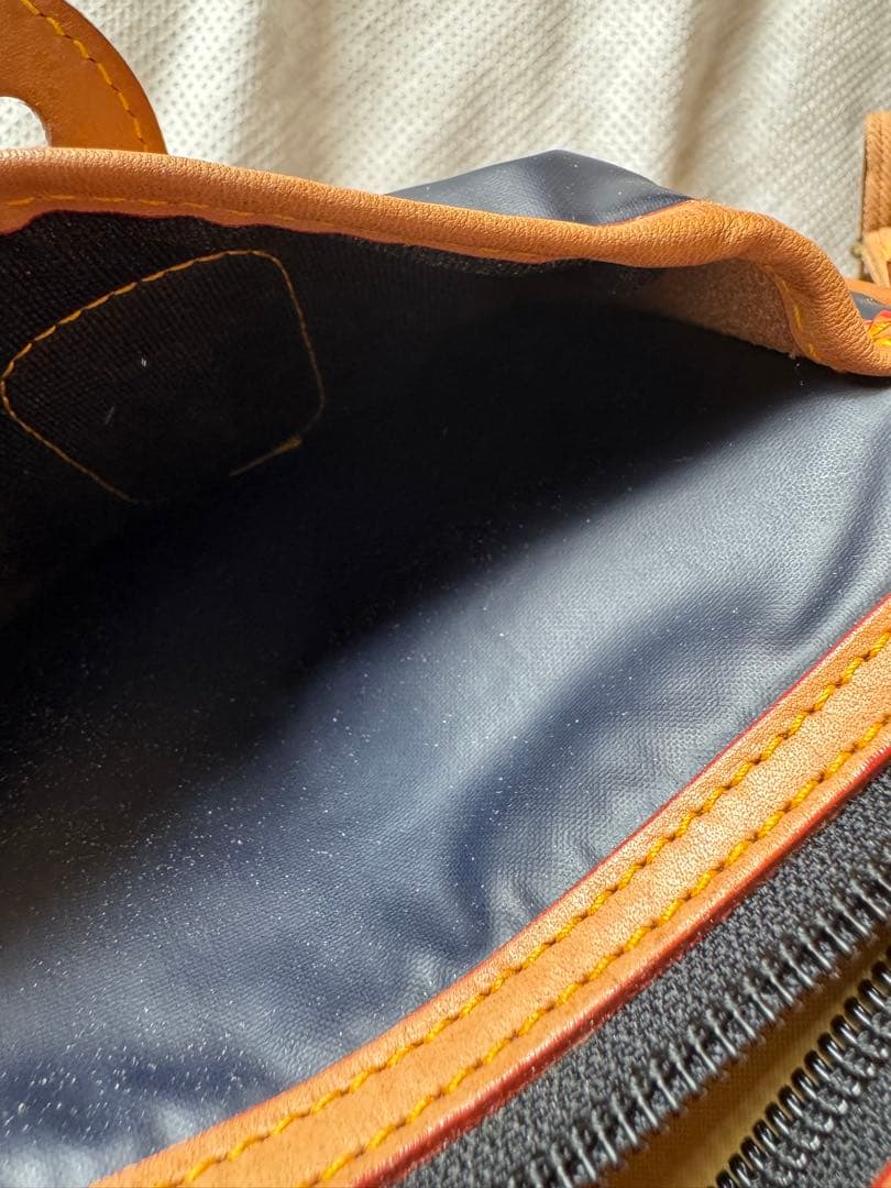 【美品】ハンティングワールド　HUNTING WORLD バチュー