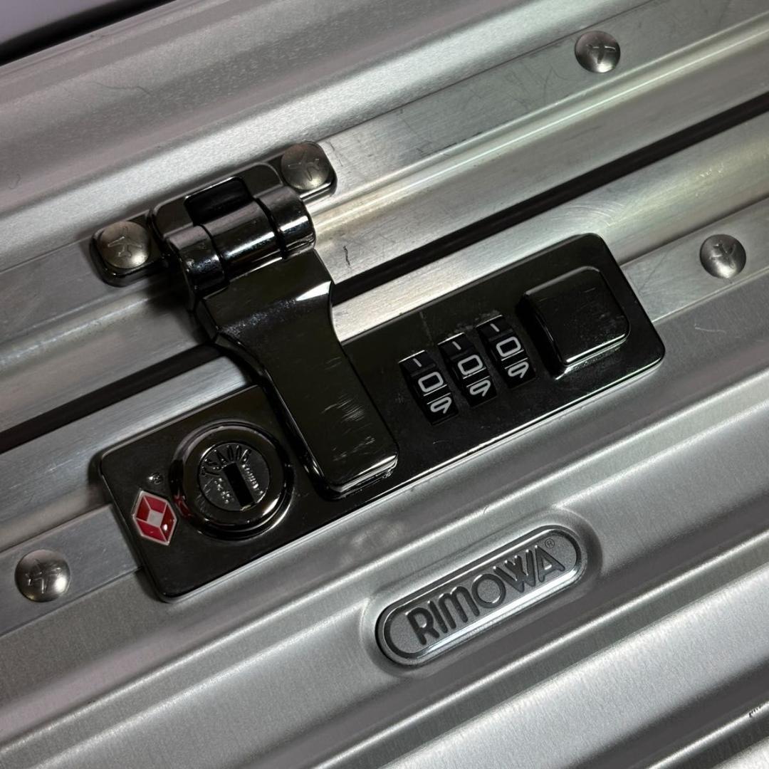 美品 レア リモワ クラシックフライト ビューティーケース 971.38 11L