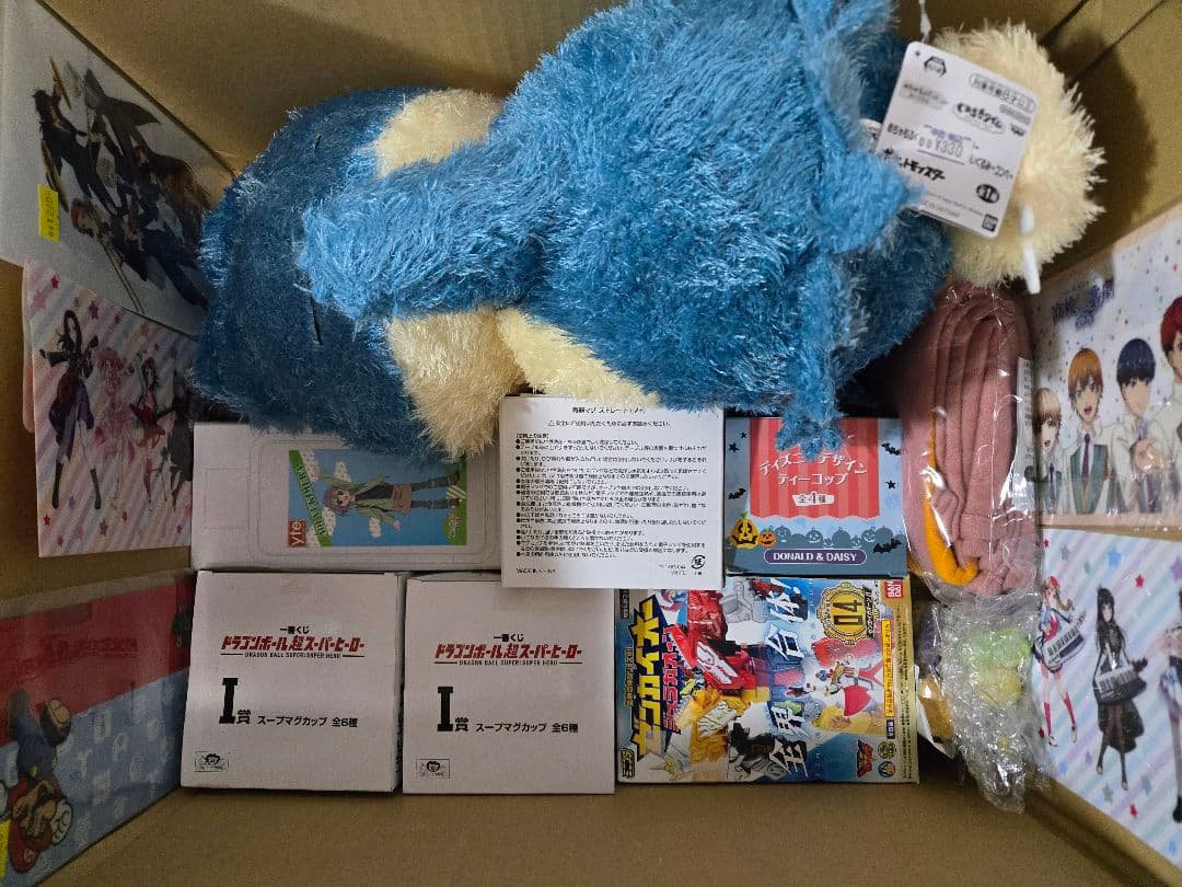 アニメグッズなど 140サイズ ノンジャンル 大量 まとめ売り 約530点