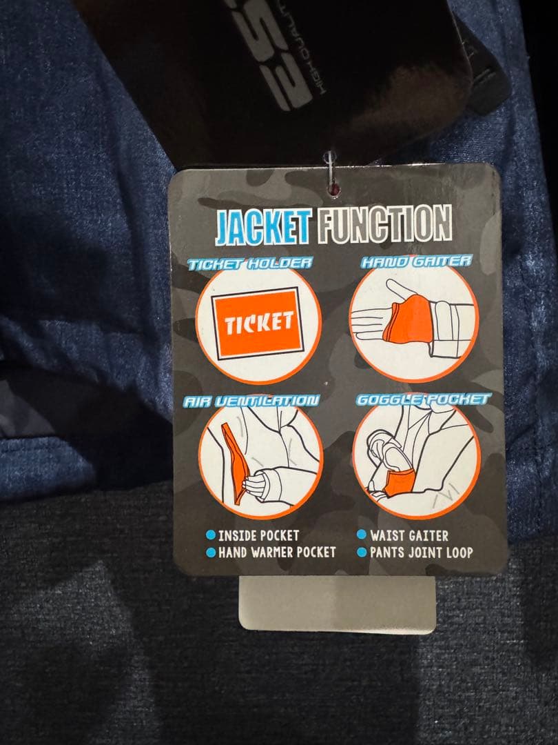 年内最後の期間限定値引き スノボーウェア上下セット ESTIVO