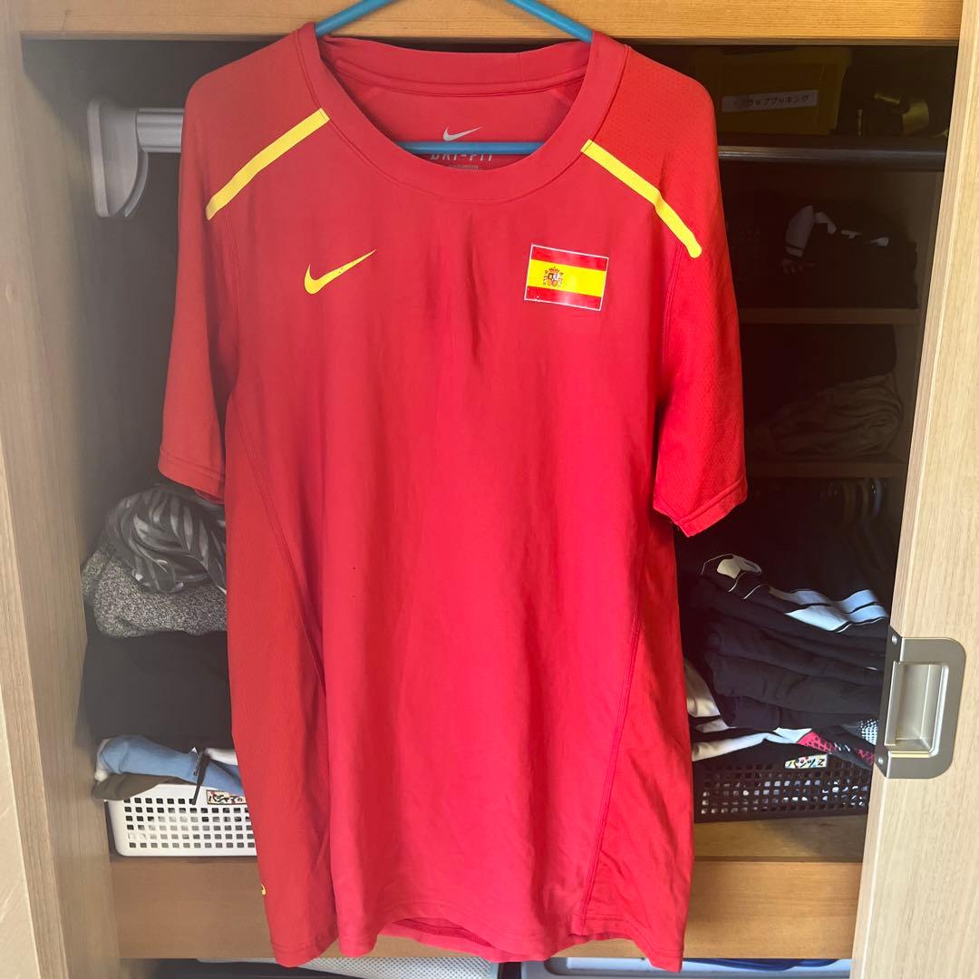 Nike スペイン国旗付き Tシャツ Sサイズ　ナダル 着用モデル