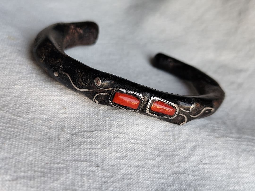 黒珊瑚　赤珊瑚象嵌細工　ブレスレット