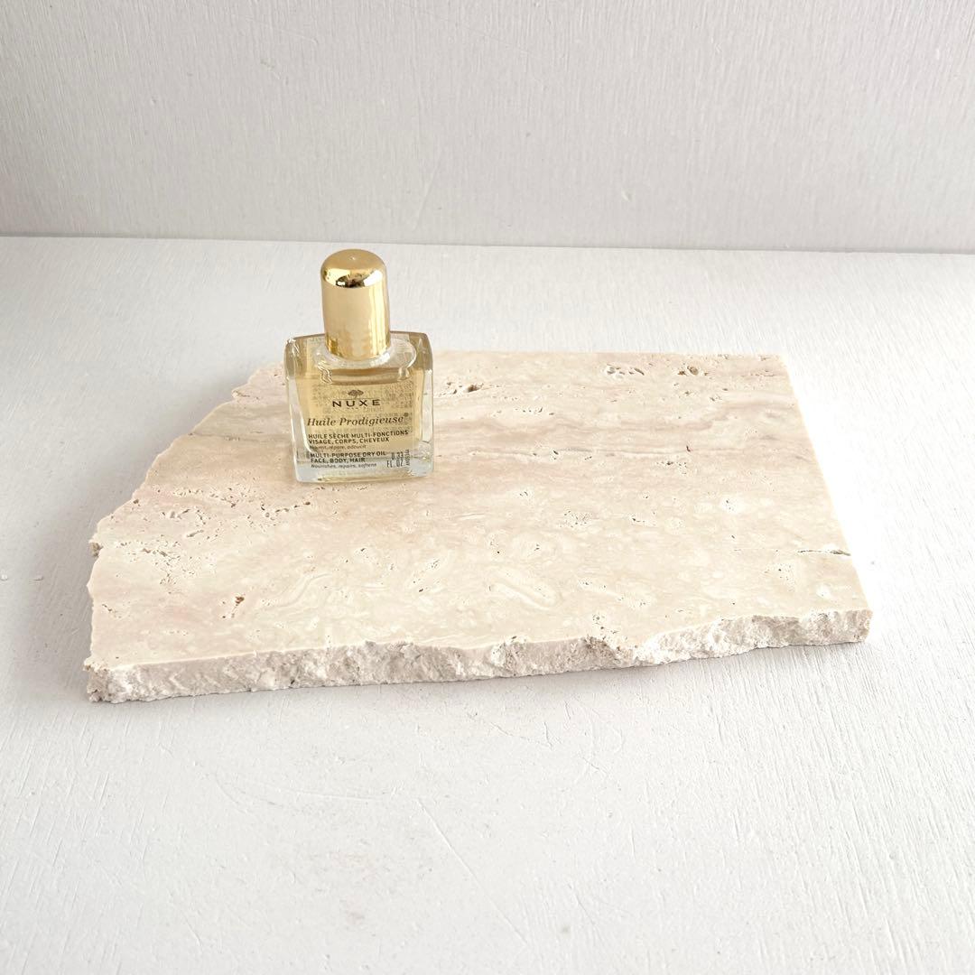 509ロマノトラバーチン（大理石端材プレート）