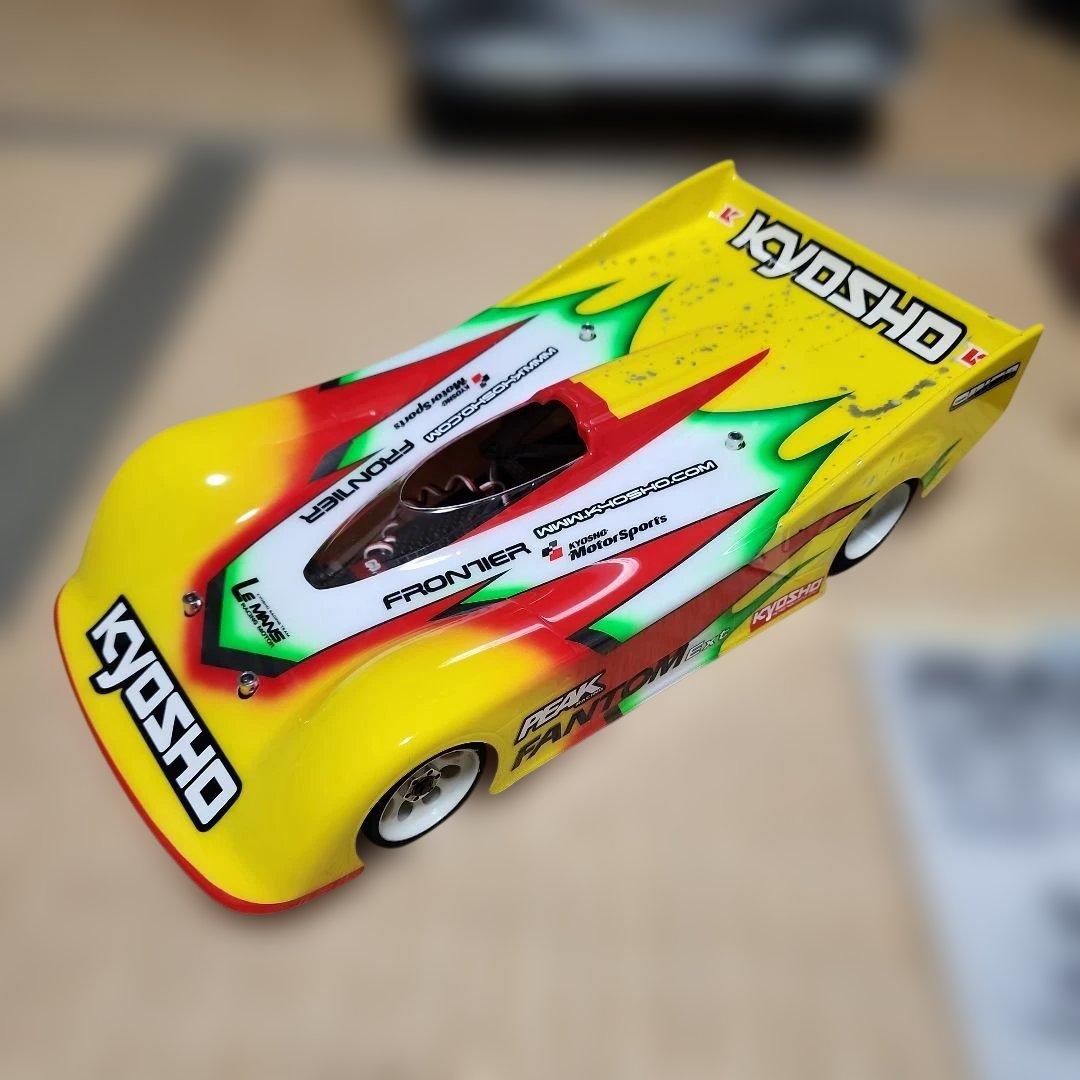 京商プラズマα-2 サーボ付、塗装済み未使用ボティ2枚及