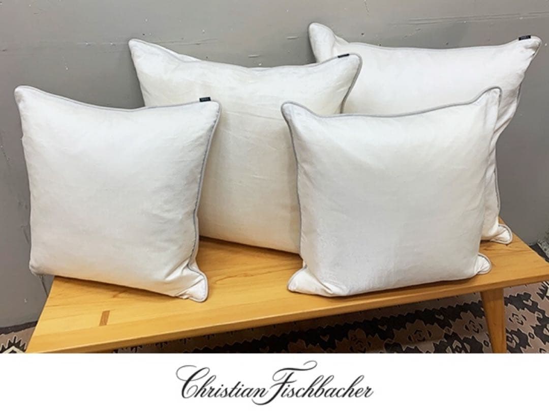 クリスチャン・フィッシュバッハ/フェザークッションテキスタイル/大小4点セット