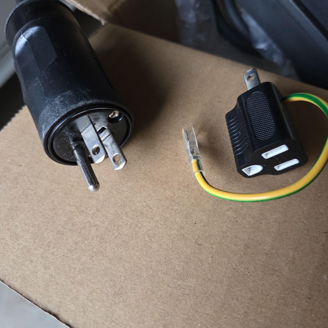 三菱自動車純正 100V EV充電器