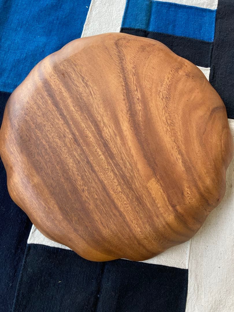 一刀掘り　手彫り　木彫　ハイビスカス　直径35cm　伝統工芸　手仕事　民藝