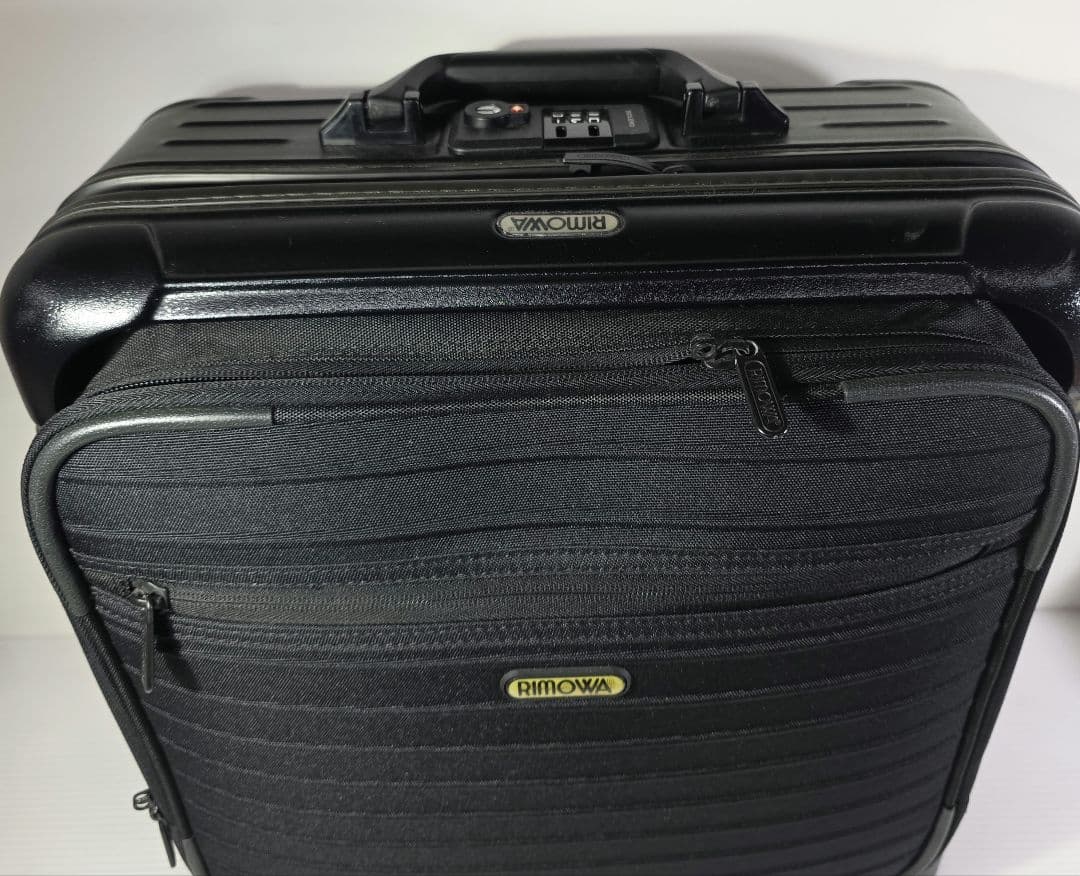 RIMOWA ブラック キャリーケース ボレロ　23L リモワ
