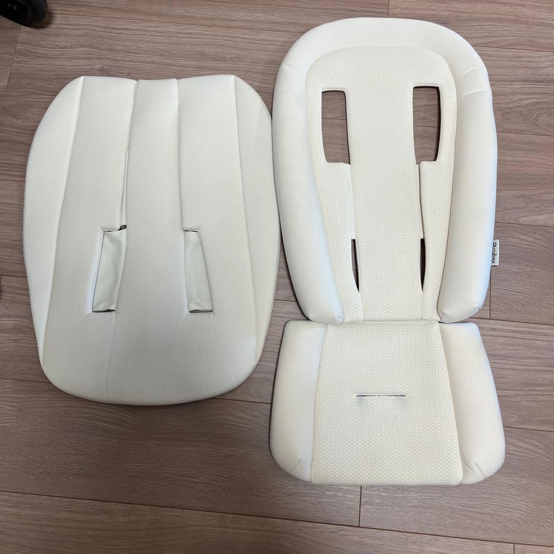 サイベックス　ホワイトカラー　ベビーカー カップホルダー付き