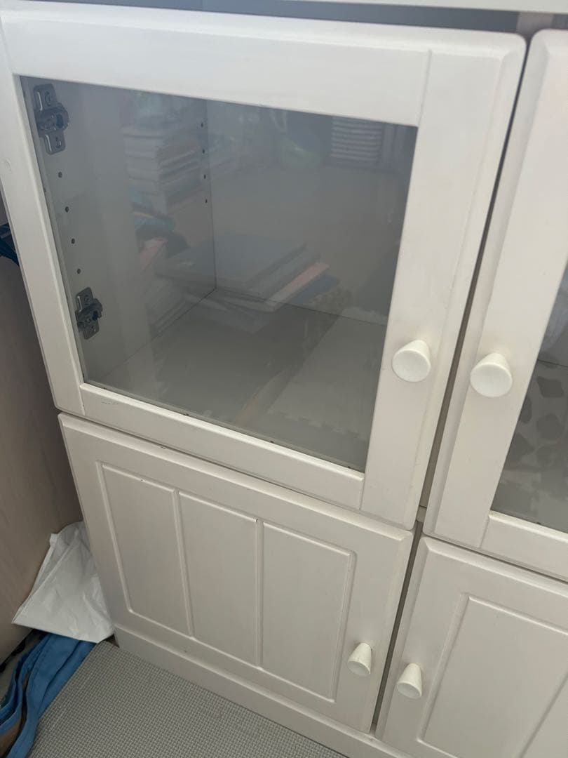 ホワイトキャビネット リビングボード サイドボード ガラス扉付き②