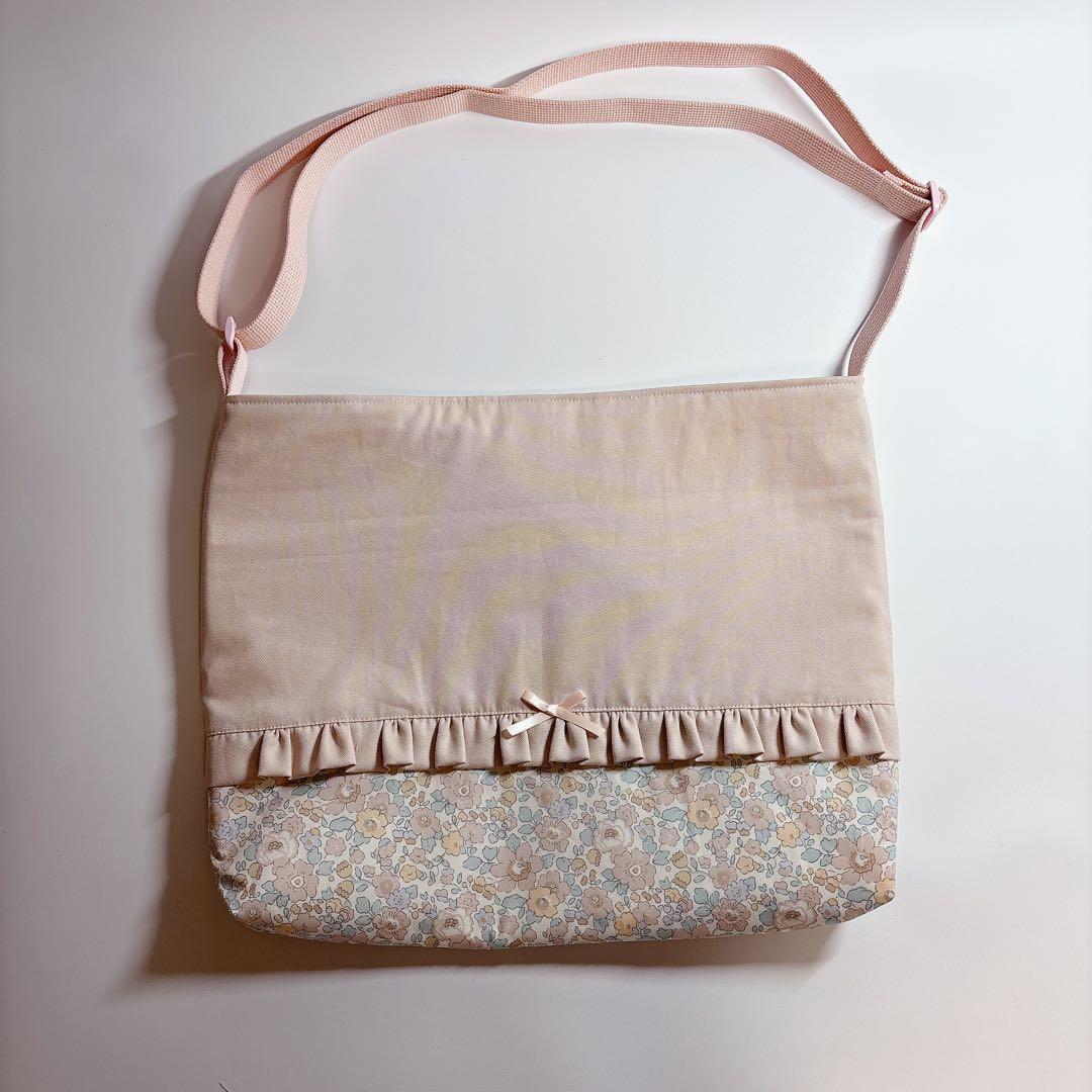 mimi様　ヌビ　レッスンバッグ　上履き袋　りぼん　刺繍生地　体操着袋