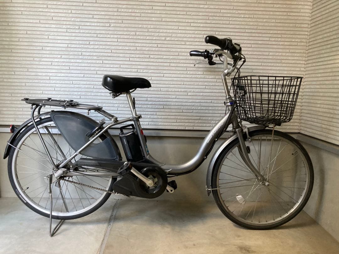 ブリヂストン アシスタ 24インチ バッテリー充電器付属(鍵2本)電動自転車