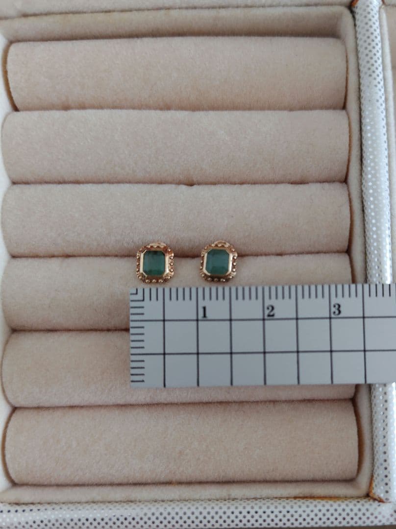 agete k10ピアス　エメラルド　イエローゴールド　誕生石